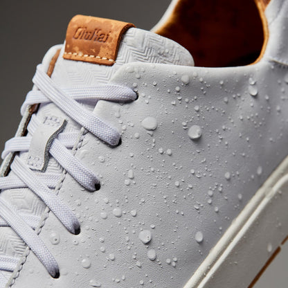 OluKai Top Pick | Lae‘ahi Lī ‘Ili Men's Leather Sneakers - Bright White