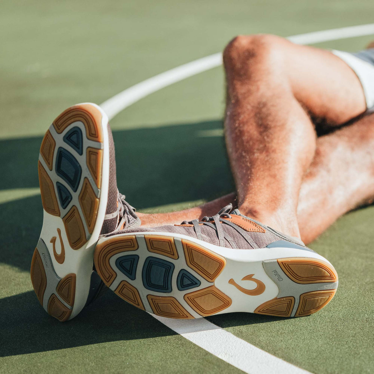 OluKai Classic | Mio Lī Men's Athletic Shoes - Pavement / Vintage Indigo