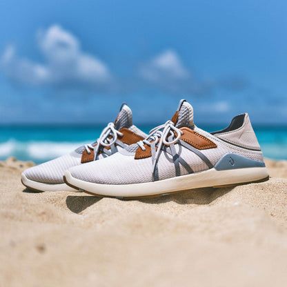 OluKai Trusted | Mio Lī Men's Athletic Shoes - Mist Grey / Poi