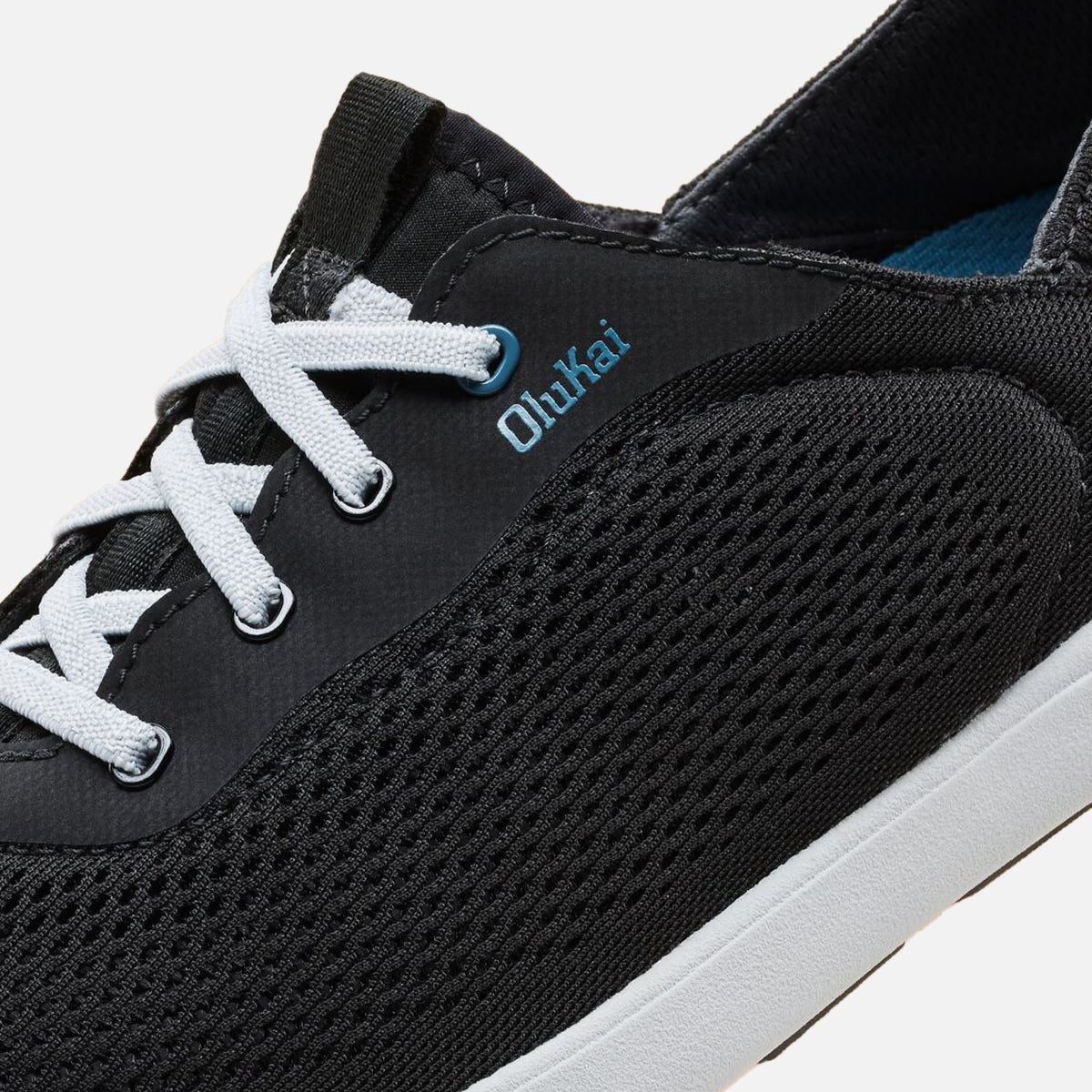 OluKai Special Offer | Moku Pae Men's Boat Shoes - Black / Blue Coral