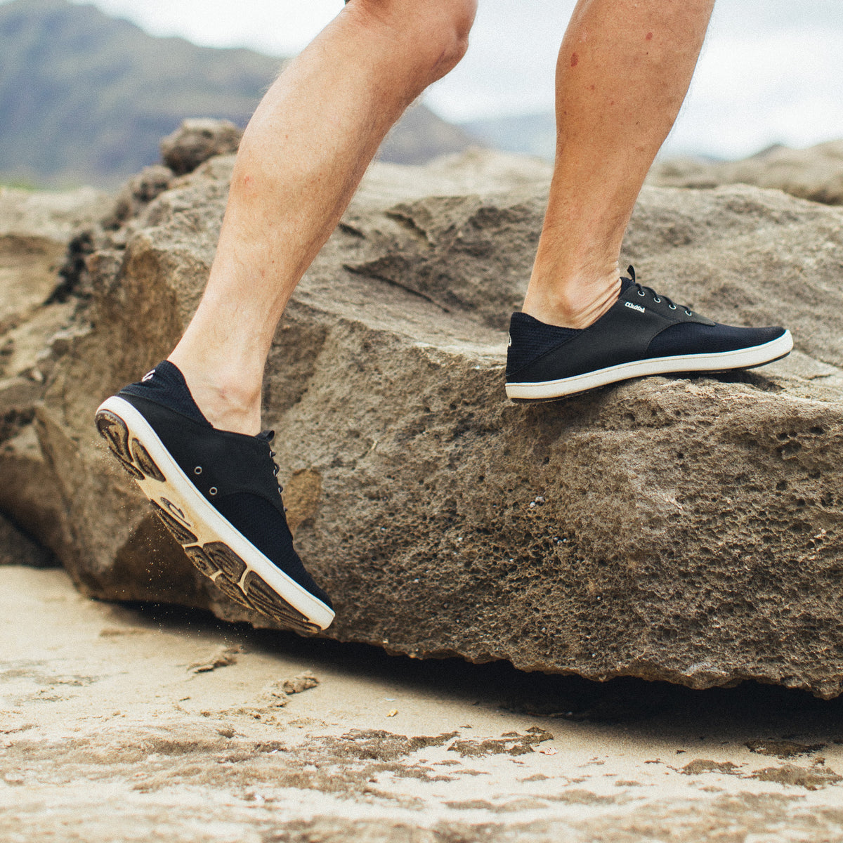 OluKai Quality | Nohea Moku Men's Boat Shoes - Black