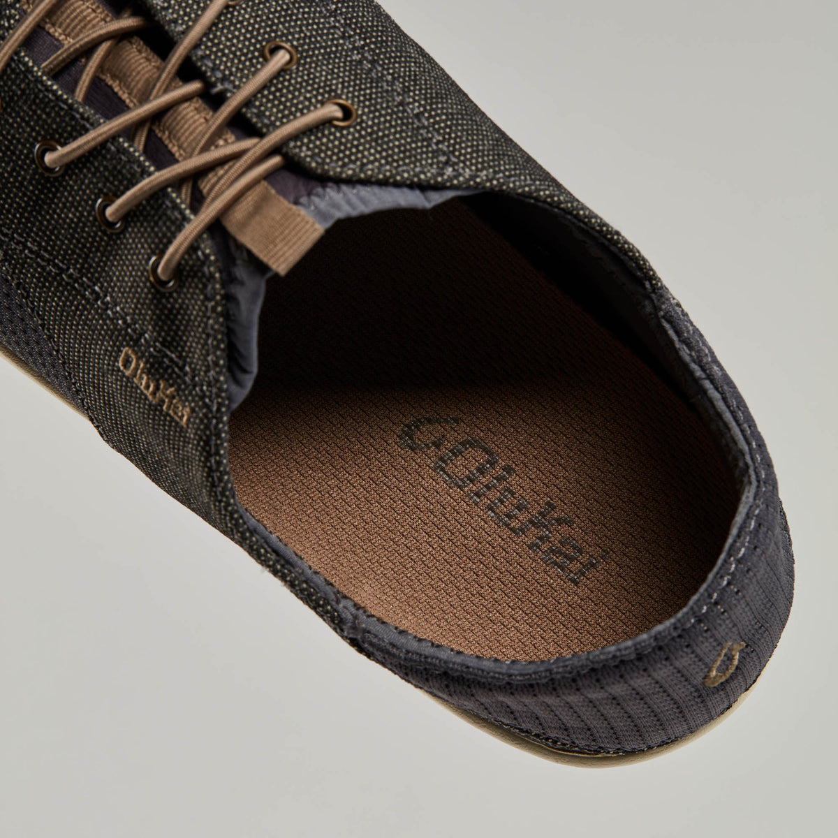 OluKai Featured | Nohea Moku Men's Boat Shoes - Charcoal / Clay