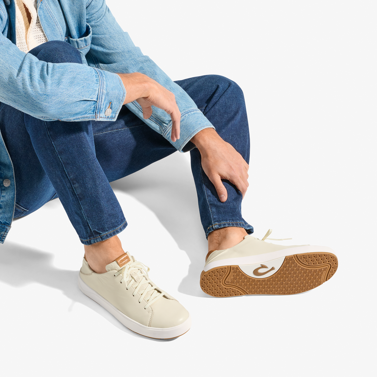 OluKai Special Offer | Lae‘ahi Lī ‘Ili Men's Leather Sneakers - Tapa