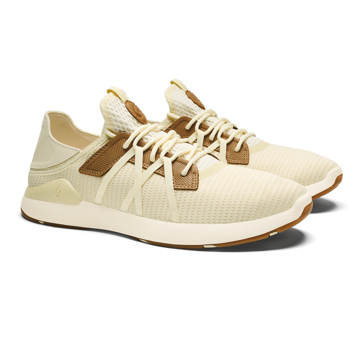 OluKai Featured | Mio Lī Men's Athletic Shoes - Dune