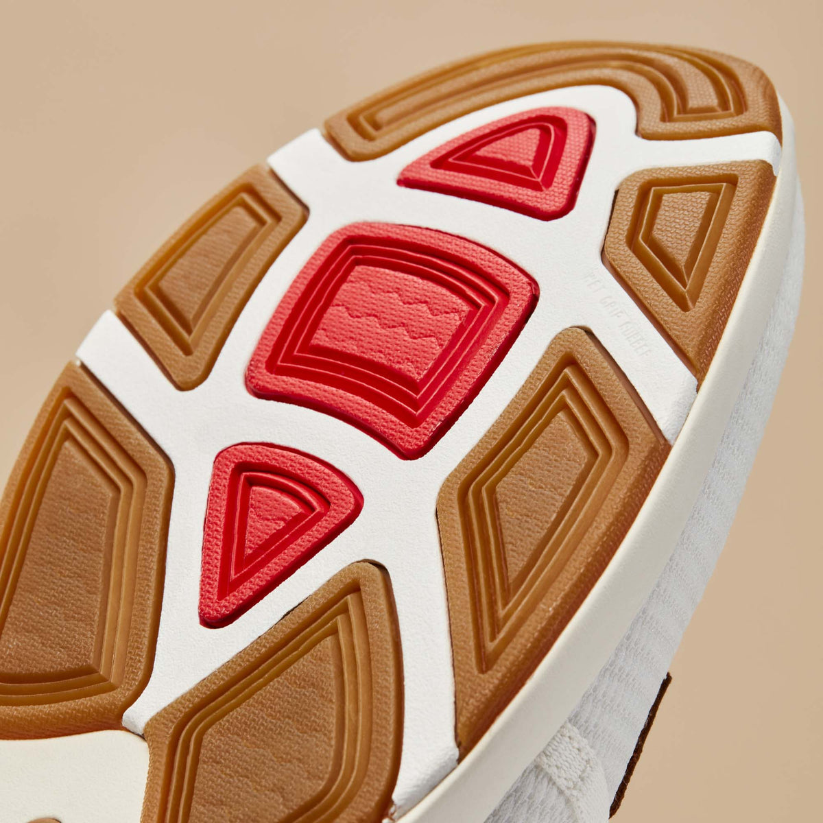 OluKai Recommended | Mio Lī Men's Athletic Shoes - Bright White / Red Lava