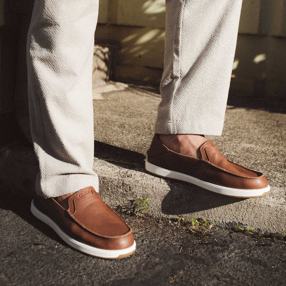 OluKai Popular | Kākaha Nia Men‘s Leather Slip-On Shoes - Fox