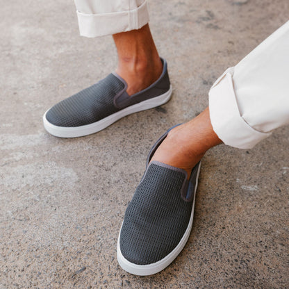 OluKai Value | Lae‘ahi Men's Slip-On Sneakers - Pavement