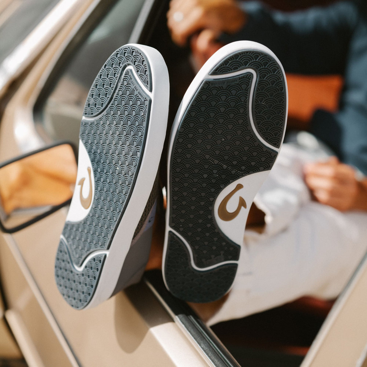 OluKai Value | Lae‘ahi Men's Slip-On Sneakers - Pavement