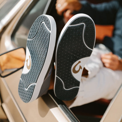 OluKai Value | Lae‘ahi Men's Slip-On Sneakers - Pavement
