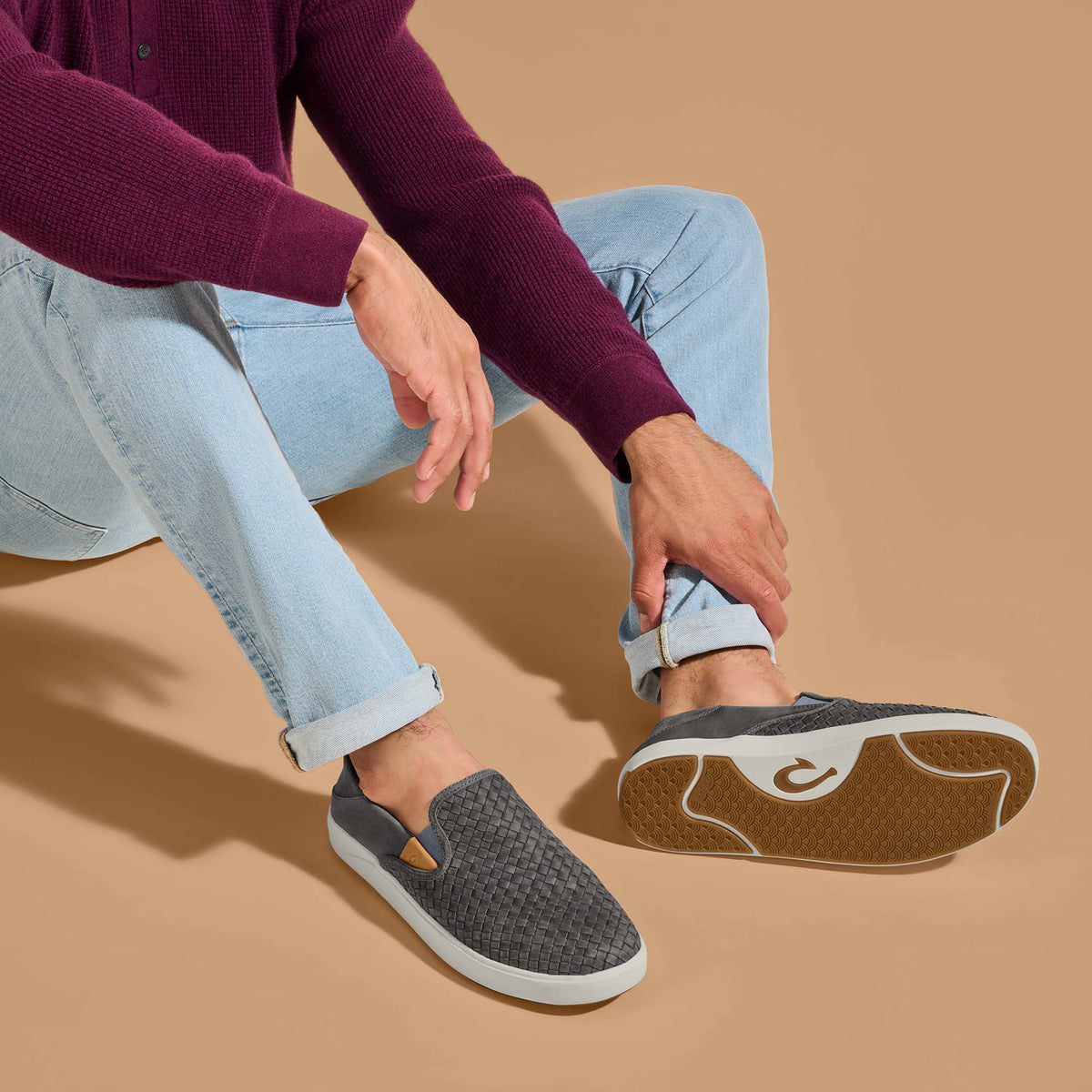 OluKai Signature | Lae‘ahi Lauhala Men's Leather Slip-On Sneakers - Ash
