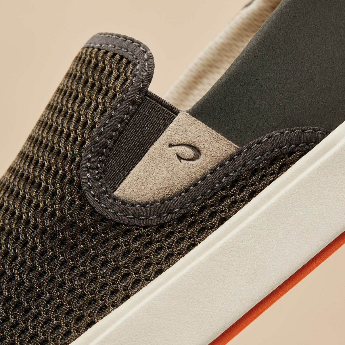 OluKai Special Offer | Lae‘ahi Men's Slip-On Sneakers - Kona
