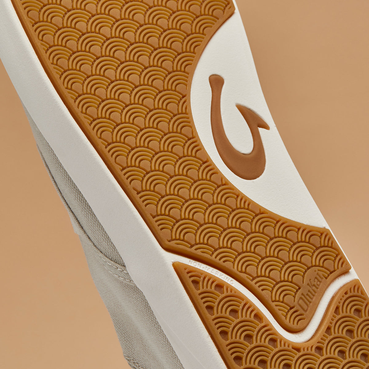 OluKai Recommended | Lae‘ahi Men's Slip-On Sneakers - Tapa / Canvas