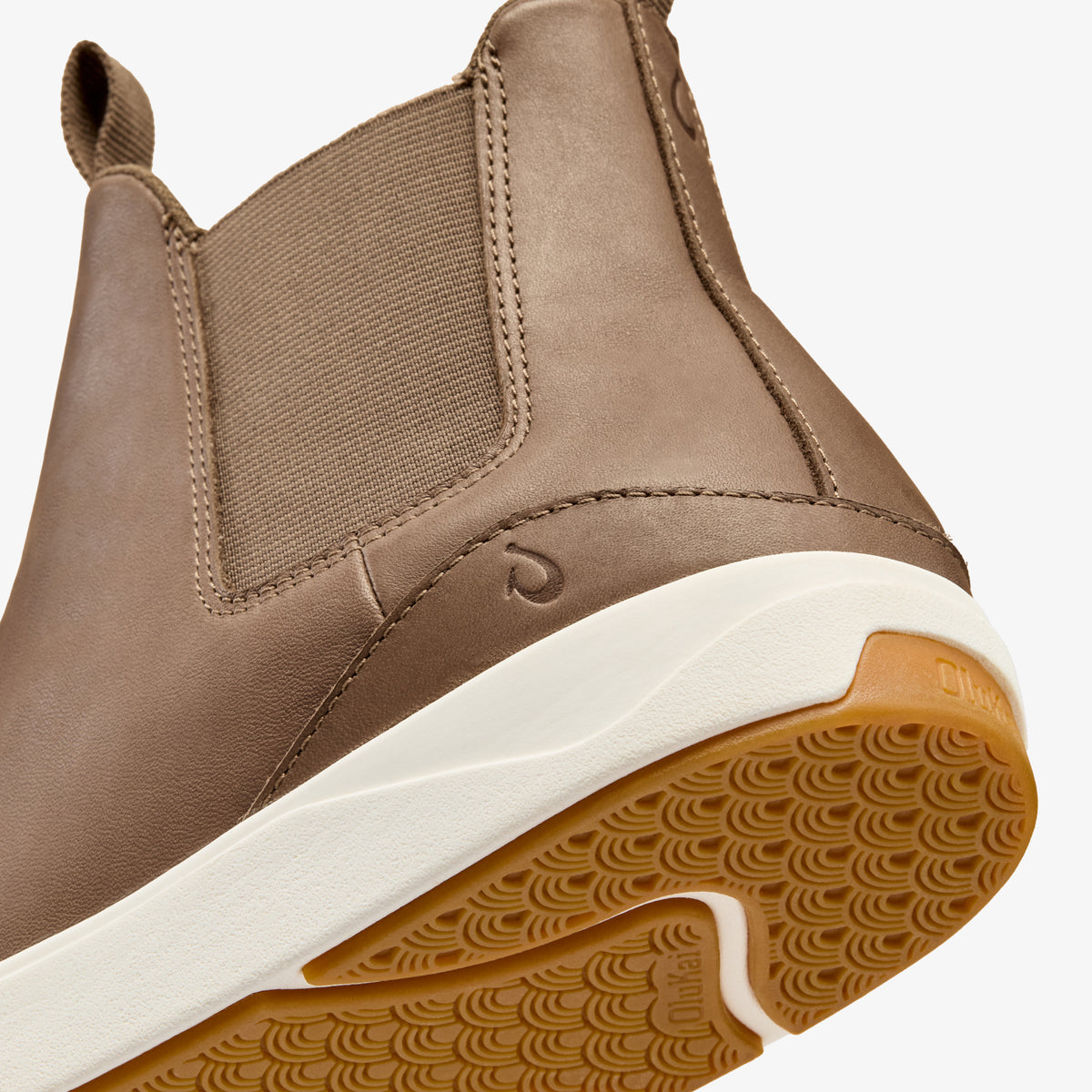 OluKai Best Seller | Lae'ahi Mid - Mustang / Mustang