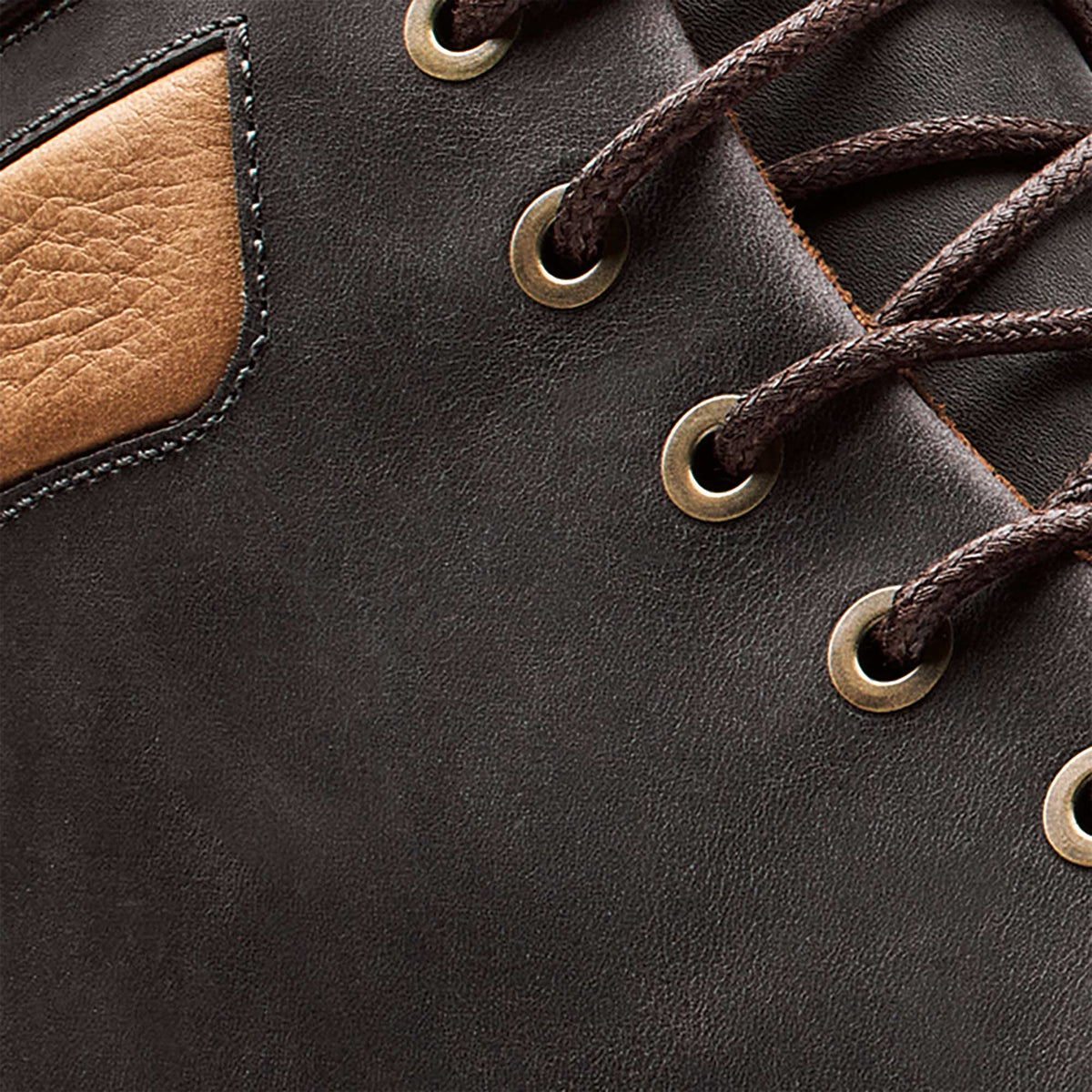 OluKai Deals | Kekaha Men’s Chukka Boots - Pavement / Off White