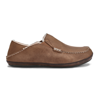 OluKai Featured | Moloā Men's Leather Slippers - Toffee / Dark Wood