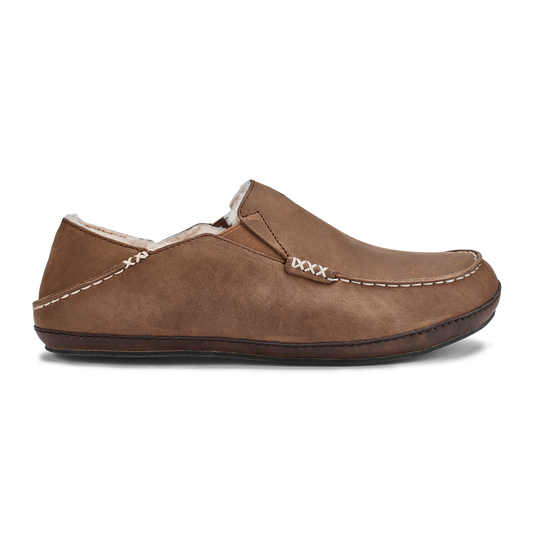 OluKai Featured | Moloā Men's Leather Slippers - Toffee / Dark Wood