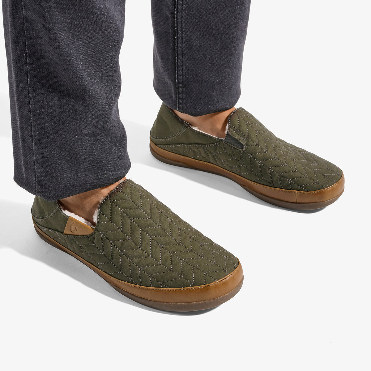 OluKai Hot Sale | Hanohano Men’s Waxed Canvas Slippers - Husk