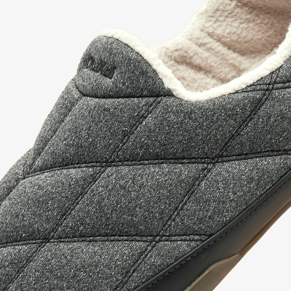 OluKai Trending | Puku'i - Dark Shadow / Lava Rock