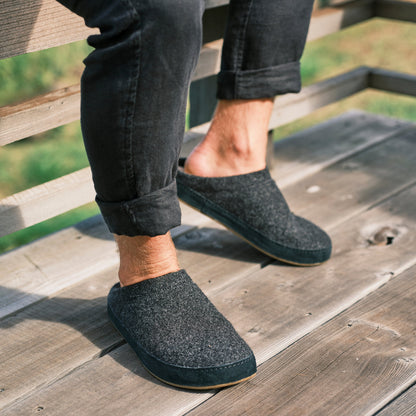 OluKai Value | Hamani Hulu - Dark Shadow