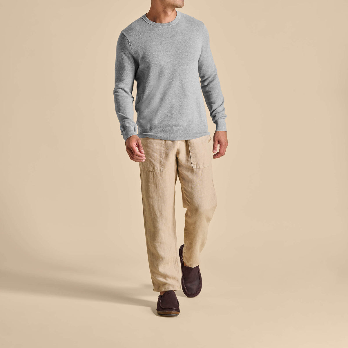 OluKai Featured | Moloā Men's Nubuck Leather Slippers - Dark Wood