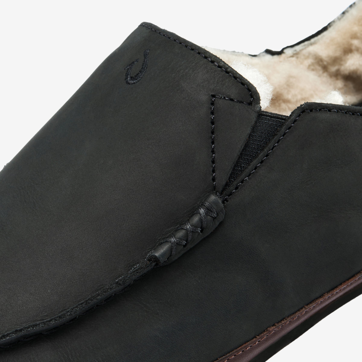 OluKai Smart Buy | Moloā Slipper - Black / Dk Java
