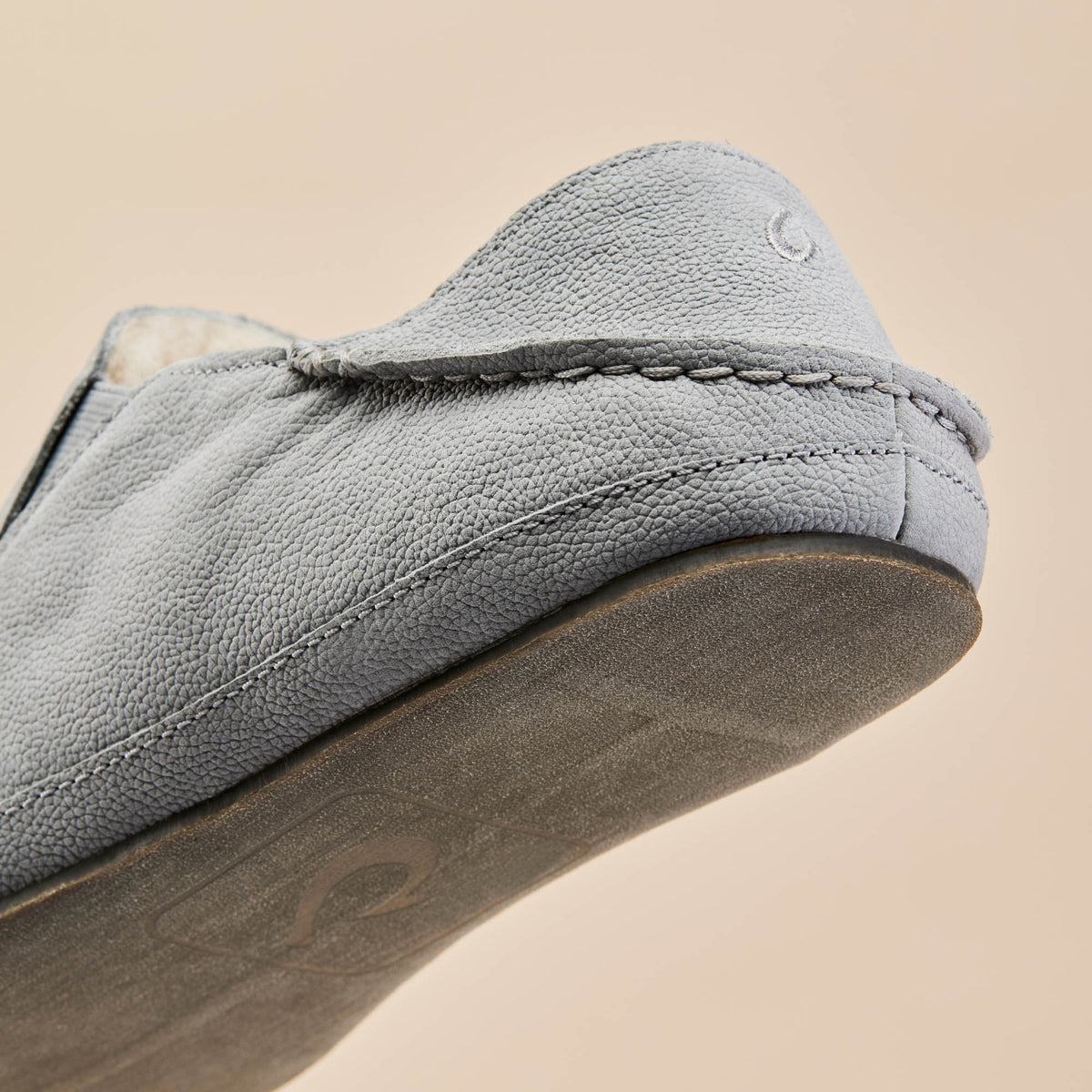 OluKai Hot Sale | Moloā Men's Leather Slippers - Kona Coffee