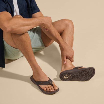 OluKai Deals | ‘Ohana Men's Beach Sandals - Dark Java / Ray