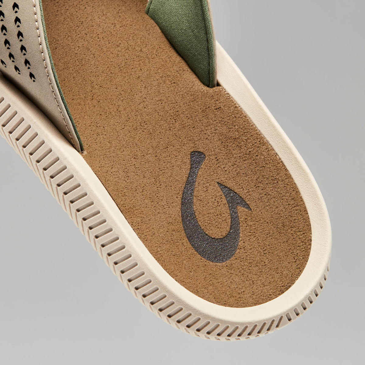 OluKai New | Ulele Men's Water-Ready Beach Sandals - Clay / Mustang