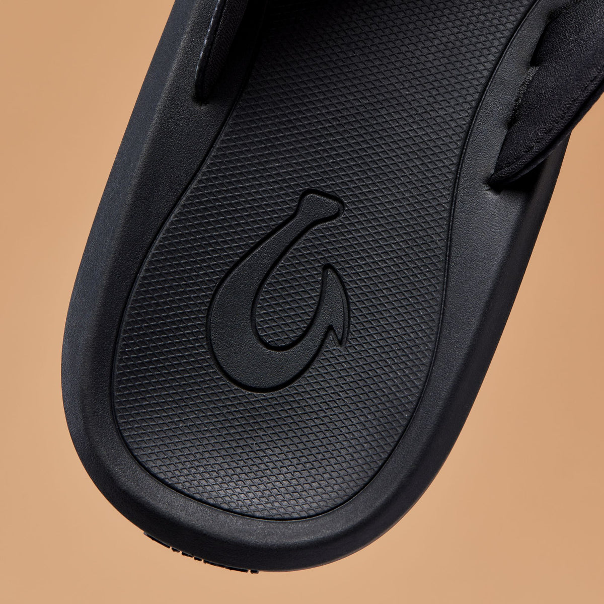 OluKai New | Ki‘i Men’s Water Ready Beach Sandals - Lava Rock / Bold Blue