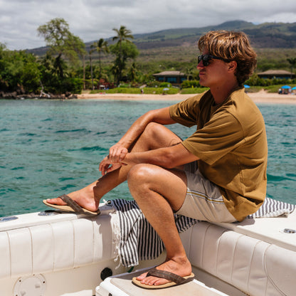 OluKai Best Seller | Tuahine Palm - Dk Java / Golden Sand