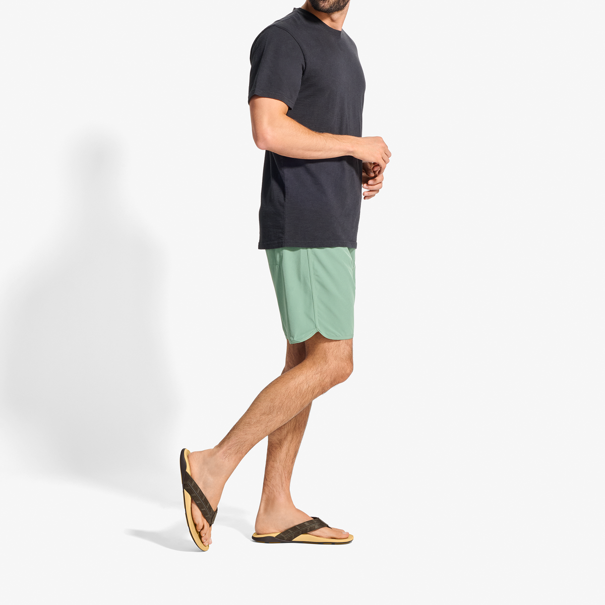 OluKai Best Seller | Tuahine Palm - Dk Java / Golden Sand