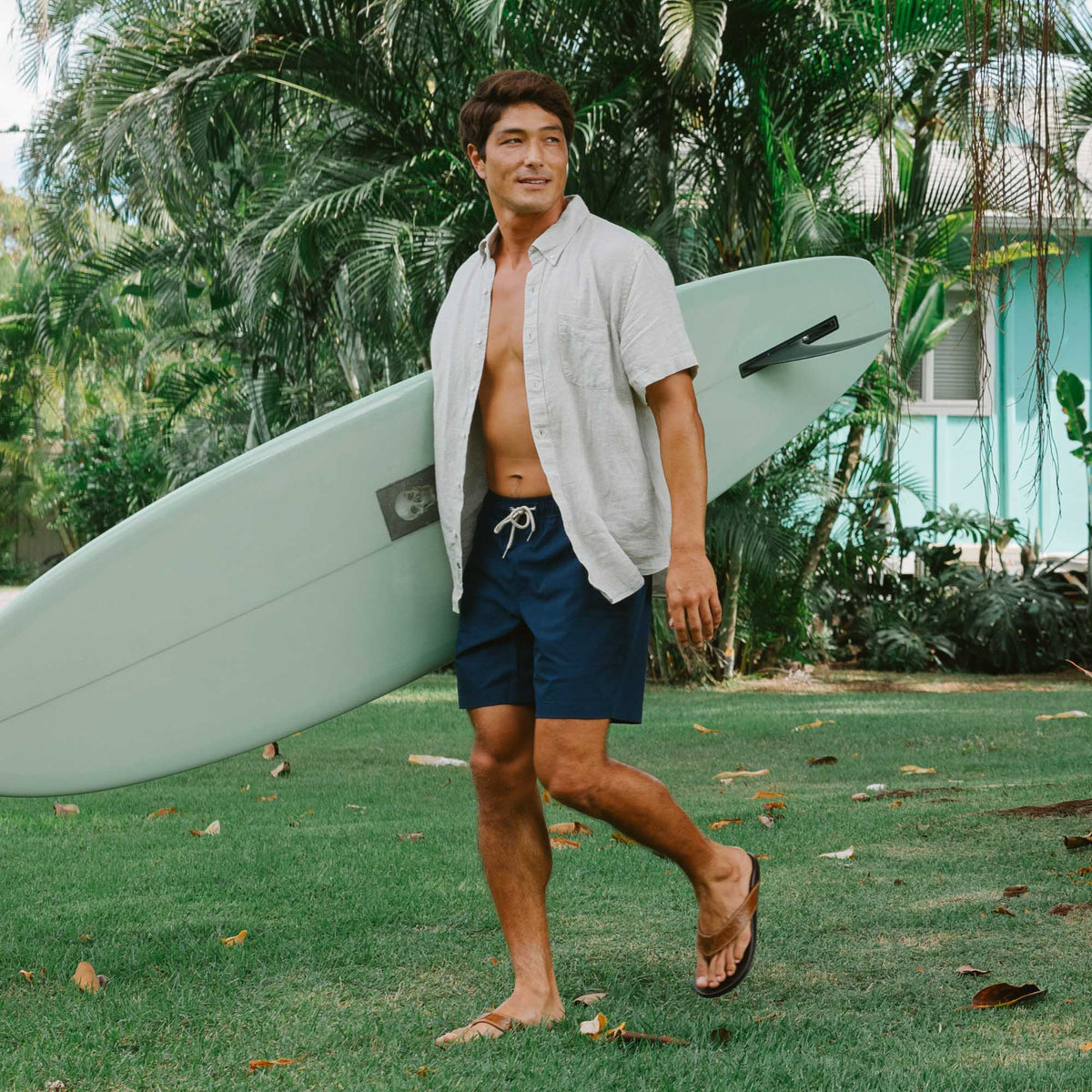 OluKai Classic | Hikianalia - Tan / Dark Java