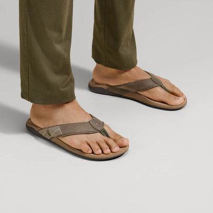 OluKai Quality | Tuahine Men's Waterproof Leather Beach Sandals - Hunter