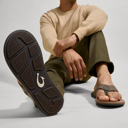 OluKai Quality | Tuahine Men's Waterproof Leather Beach Sandals - Hunter