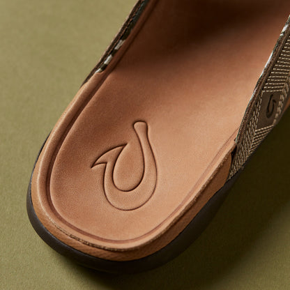 OluKai Quality | Tuahine Men's Waterproof Leather Beach Sandals - Hunter