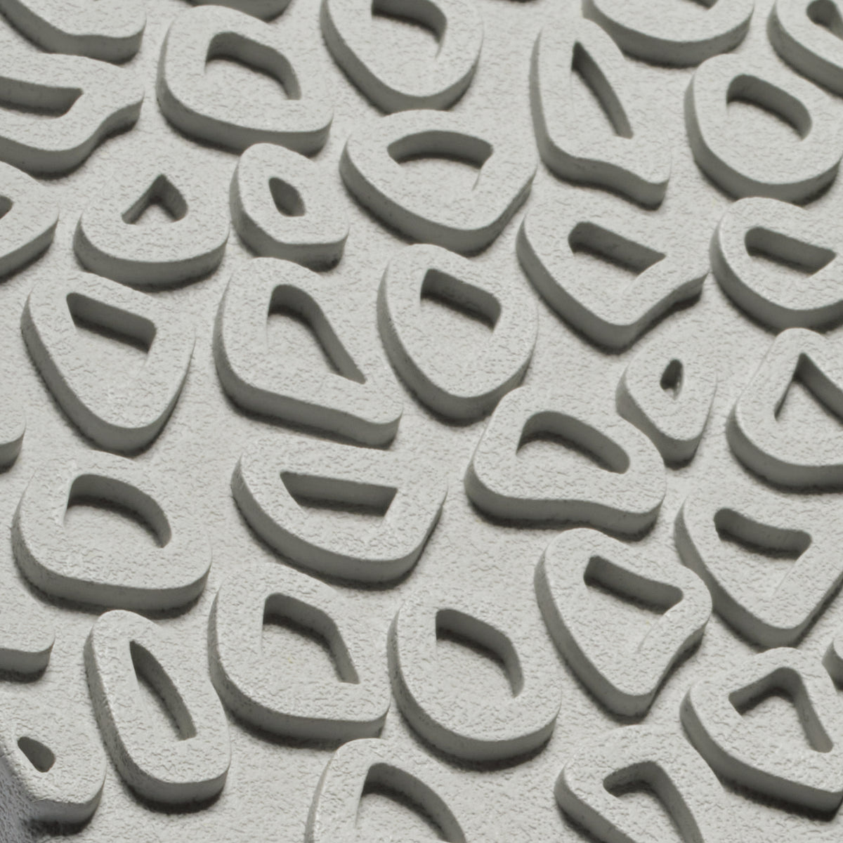 OluKai Trending | ʻOhana Palua - Cloud Grey / Rock