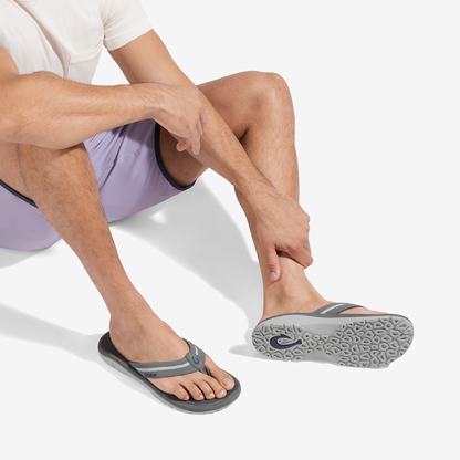 OluKai Trending | ʻOhana Palua - Cloud Grey / Rock