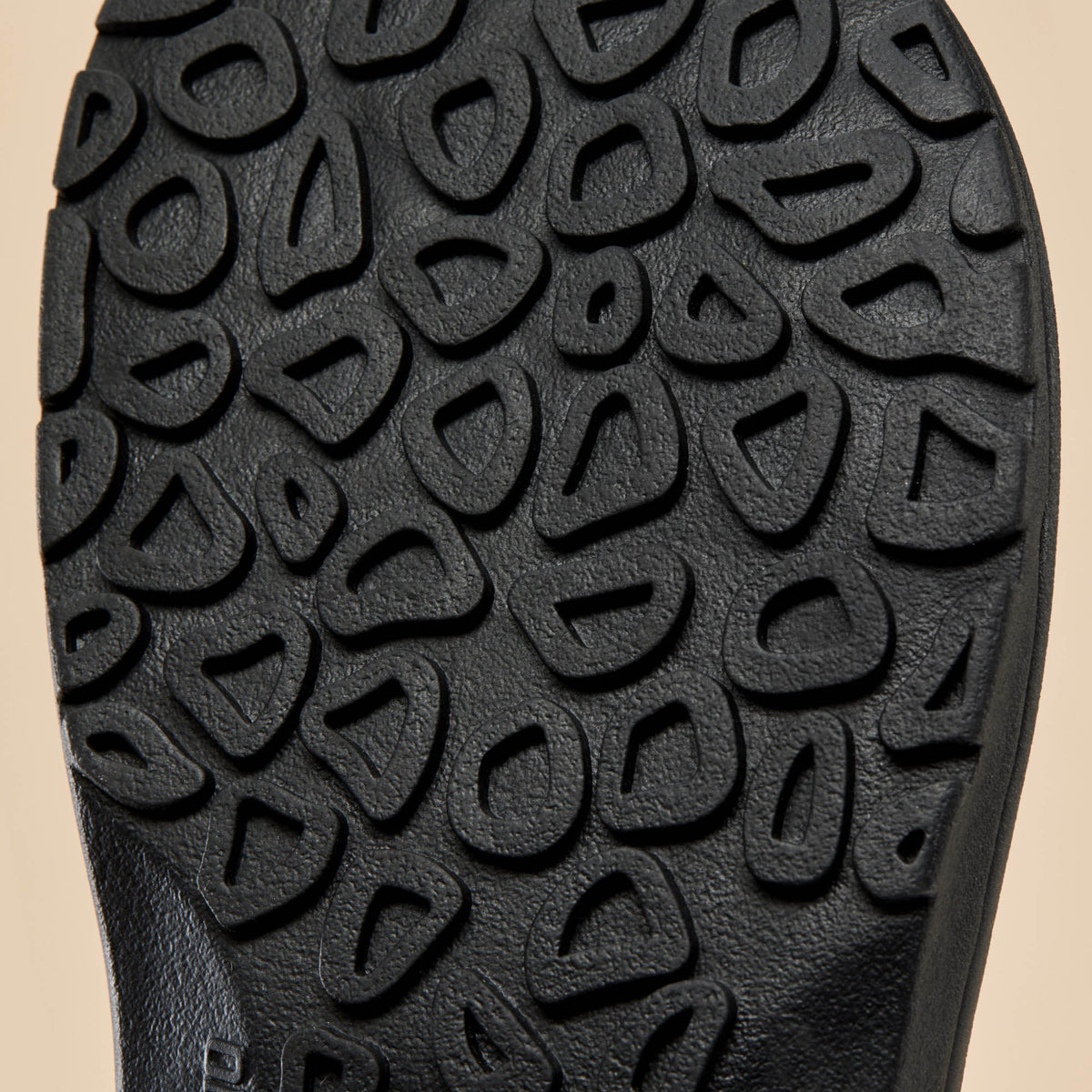 OluKai New | ‘Ohana Men's Beach Sandals - Navy / Onyx