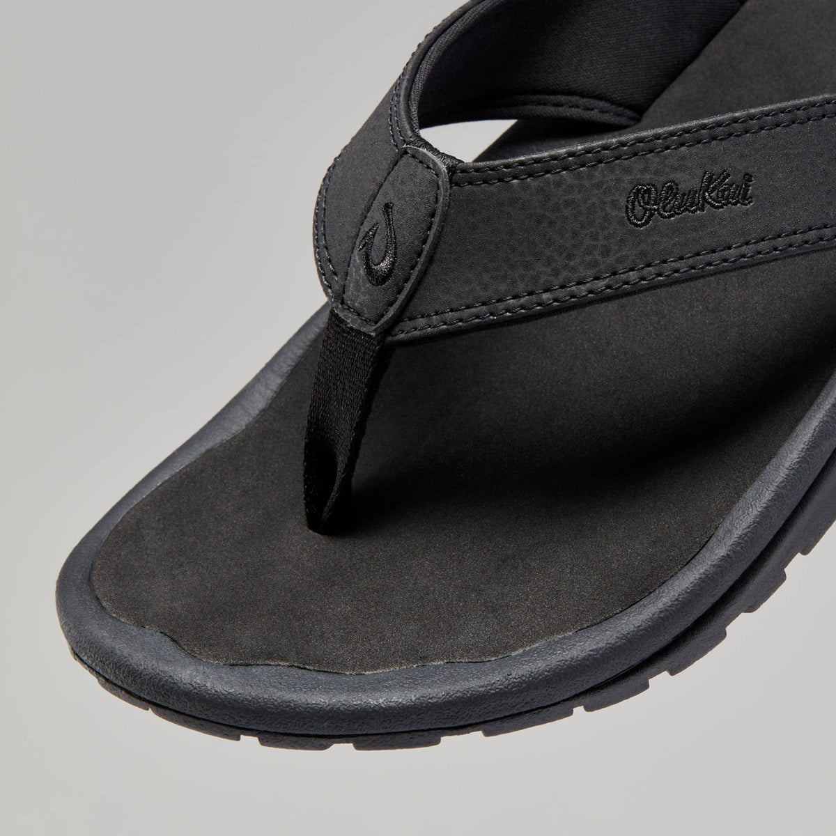 OluKai New | ‘Ohana Men's Best Selling Beach Sandals - Black