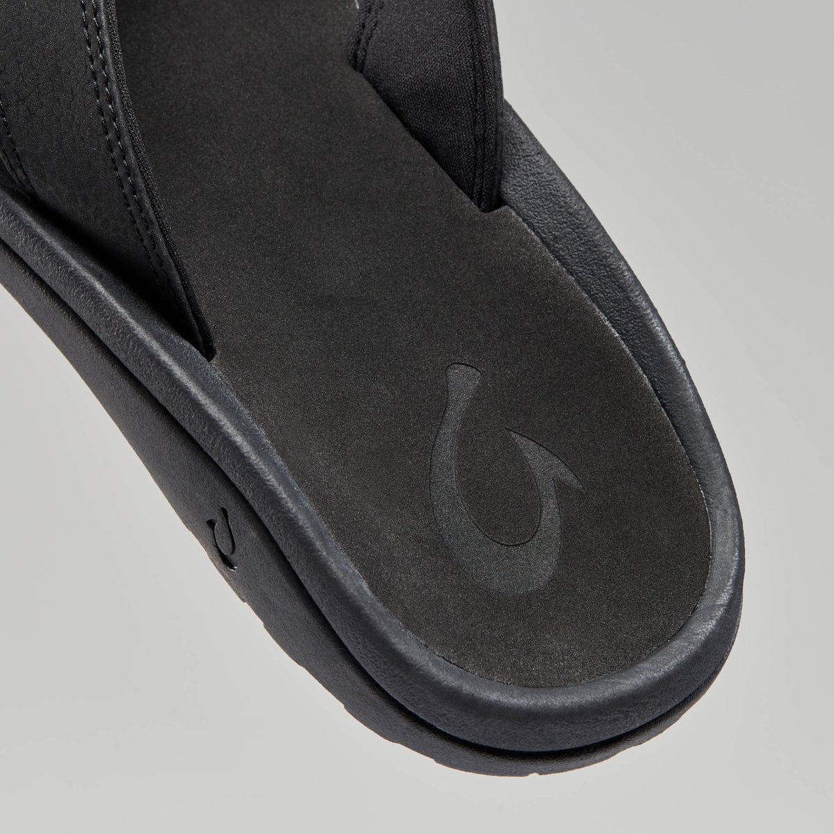 OluKai New | ‘Ohana Men's Best Selling Beach Sandals - Black