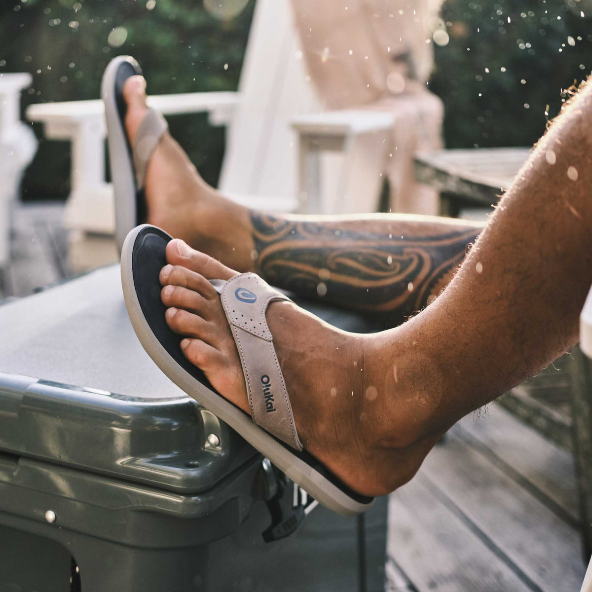 OluKai Trending | Pili Men’s Waterproof Leather Sandals - Ash / Mood Indigo