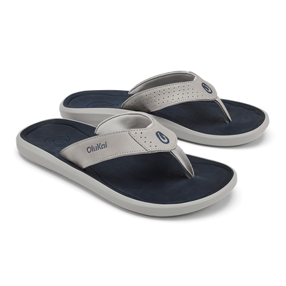 OluKai Trending | Pili Men’s Waterproof Leather Sandals - Ash / Mood Indigo