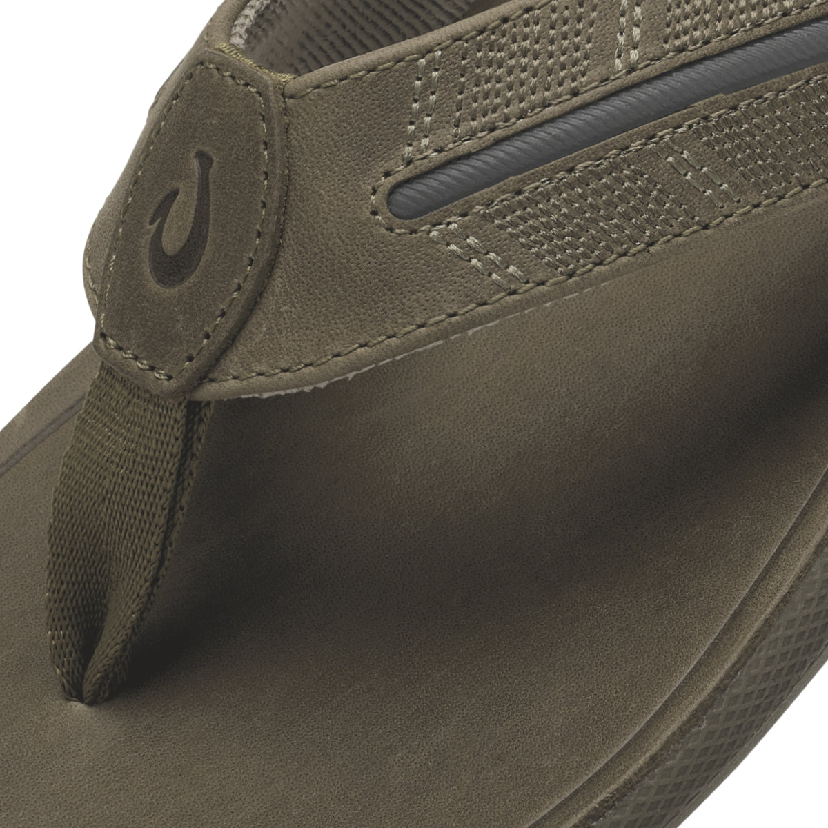 OluKai Best Price | Tuahine Palm - Mustang / Mustang