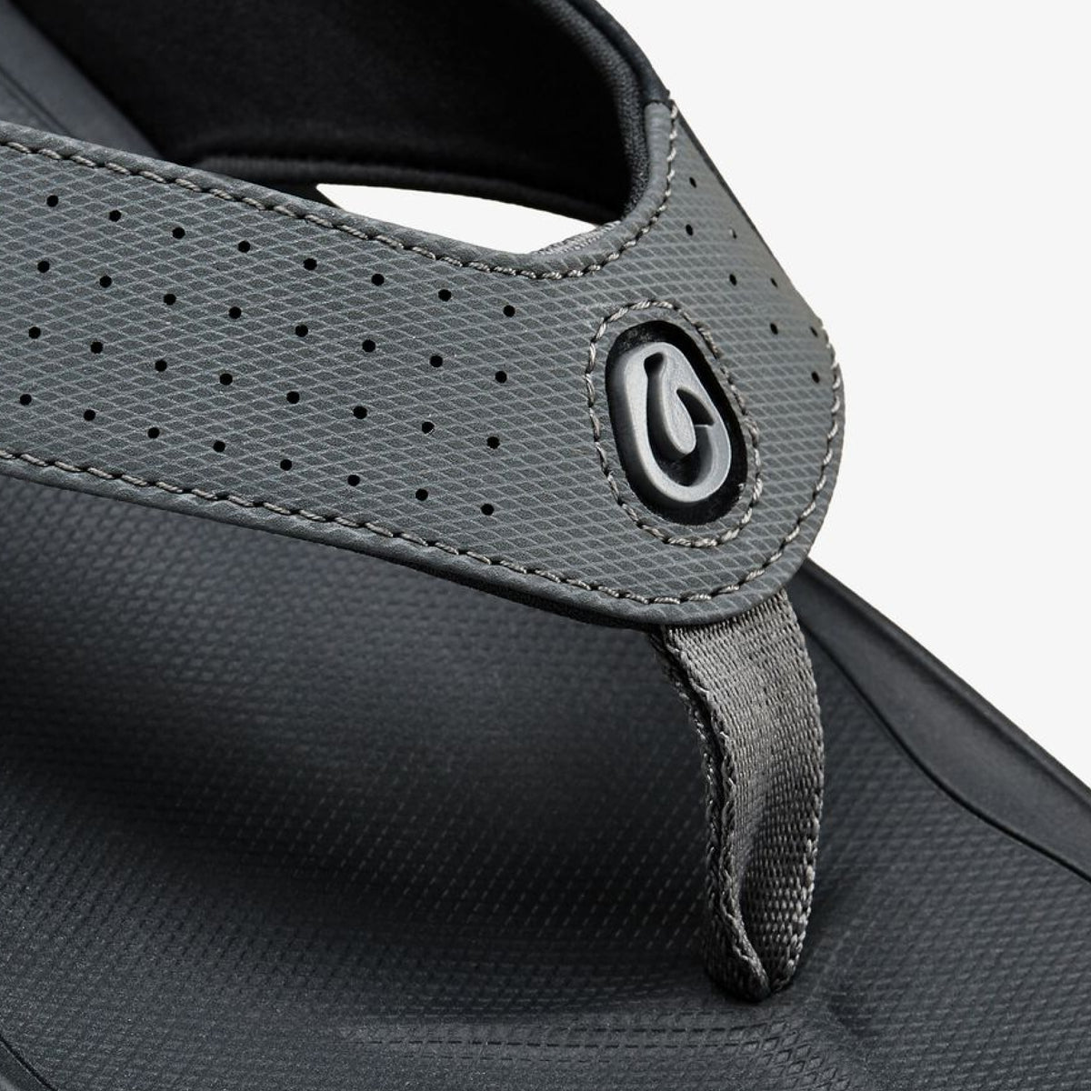 OluKai Classic | Ki‘i Men’s Water Ready Beach Sandals - Rock / Lava Rock