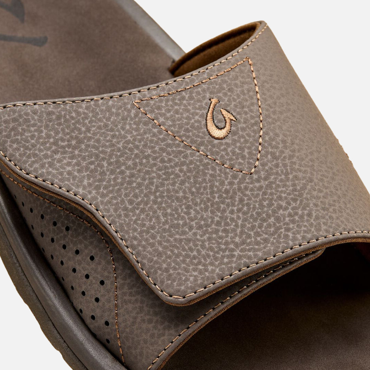 OluKai Latest | Nalu Slide Men's Beach Slide Sandals - Dark Java