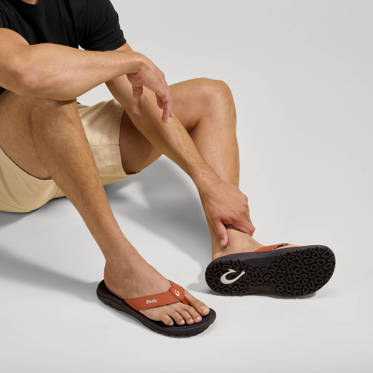 OluKai Top Pick | ‘Ohana Men's Best Selling Beach Sandals - Dirt / Lava Rock
