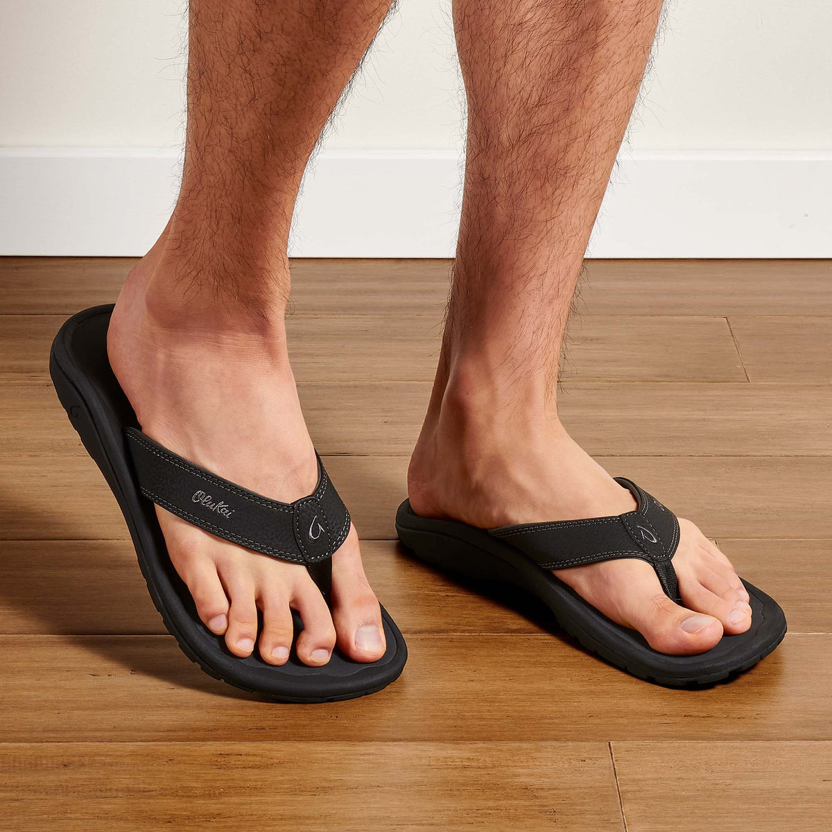 OluKai Featured | OluKai ‘Ohana - Black / Dark Shadow | Men's Beach Sandals