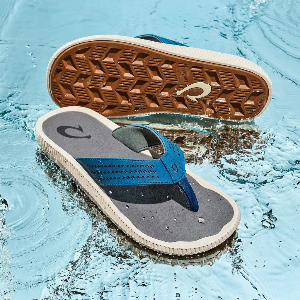 OluKai Smart Buy | Ulele Men's Beach Sandals - Slate Blue / Charcoal