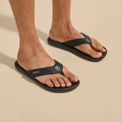 OluKai Premium | Pili Men’s Waterproof Leather Sandals - Lava Rock