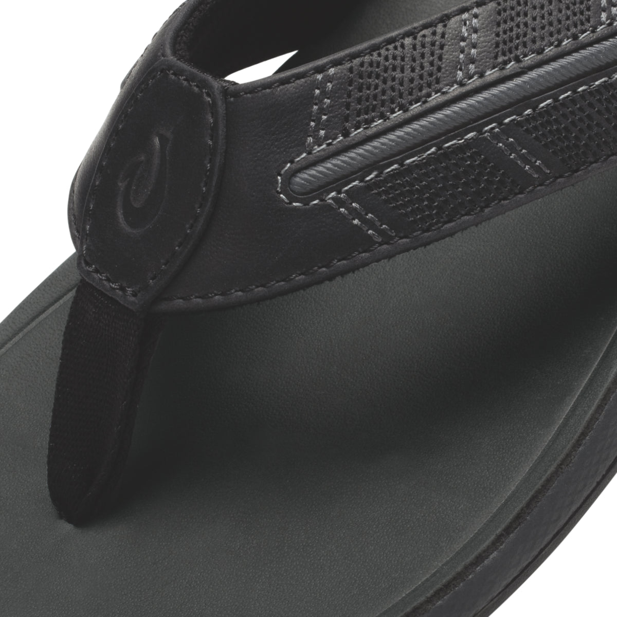 OluKai Signature | Tuahine Palm - Lava Rock / Dk Shadow